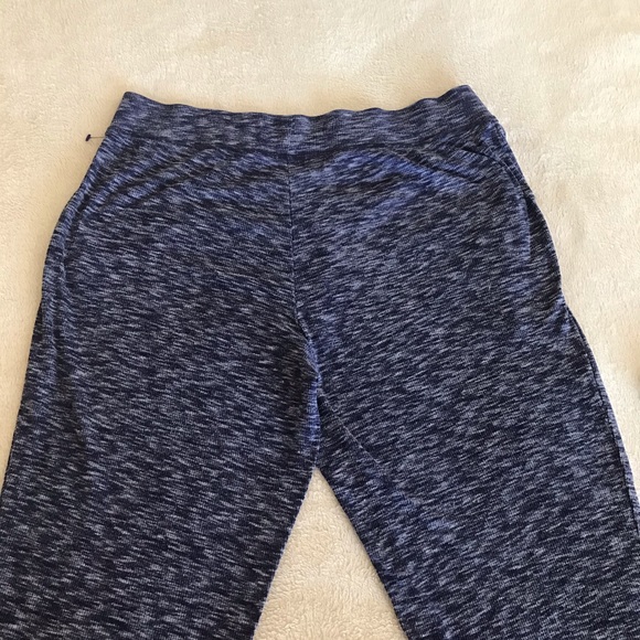 Soft Comfortable Lounge Pants - Size M - Picture 7 of 10